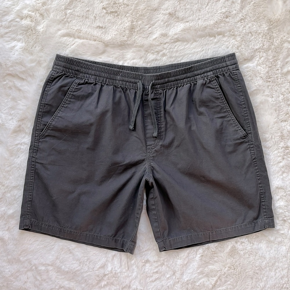 Eddie Bauer, Men’s dark grey cotton shorts, XL